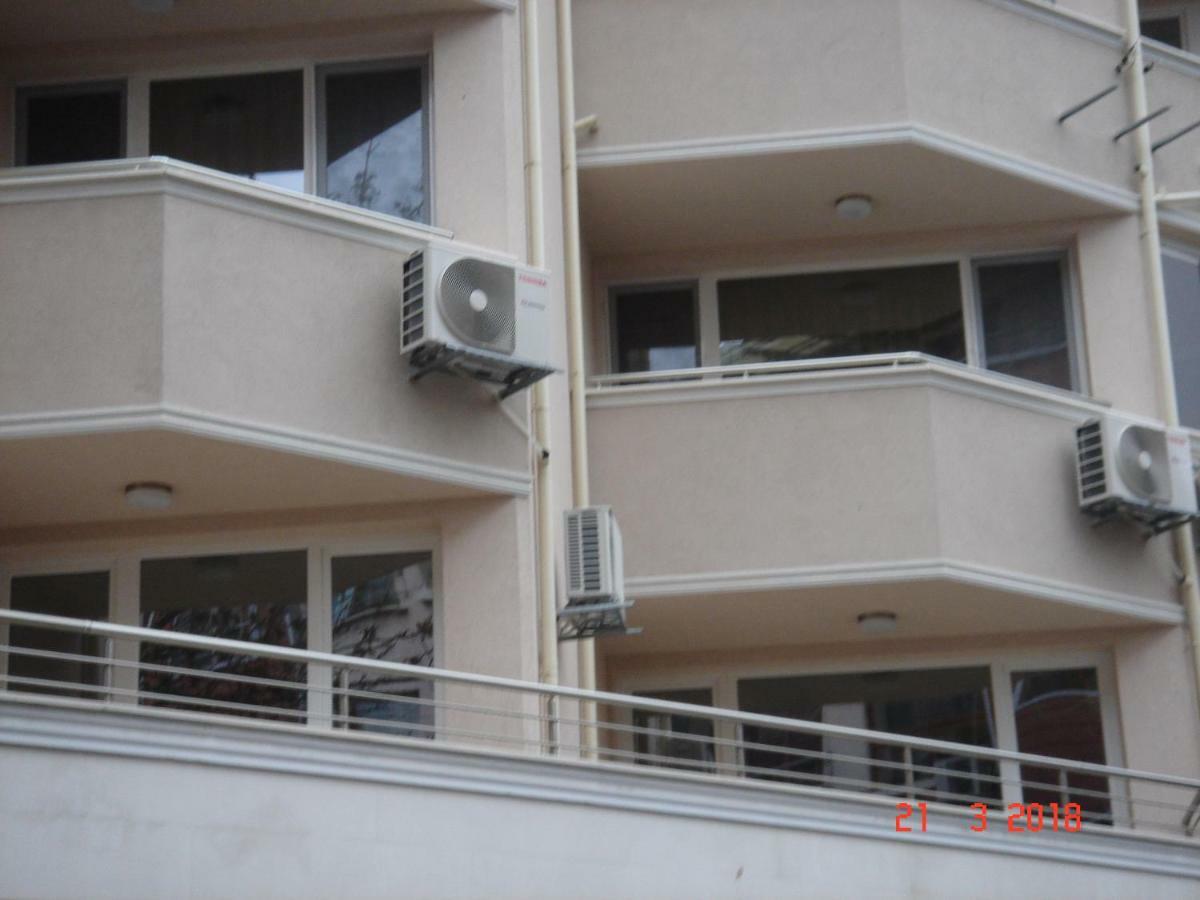 Apartment Deni Burgas Екстер'єр фото