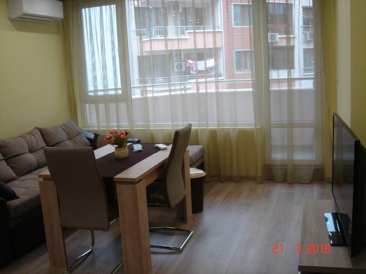Apartment Deni Burgas Екстер'єр фото