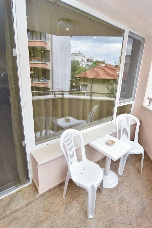Apartment Deni Burgas Екстер'єр фото